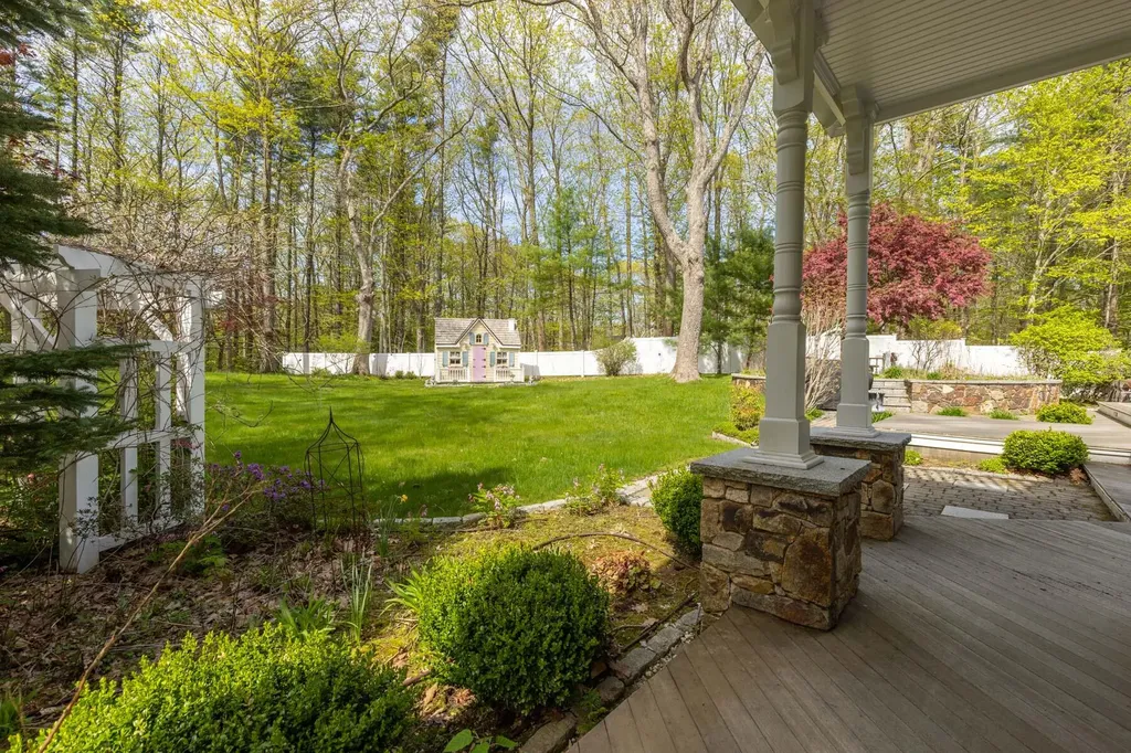 31 Rebecca Road Ogunquit ME 03907