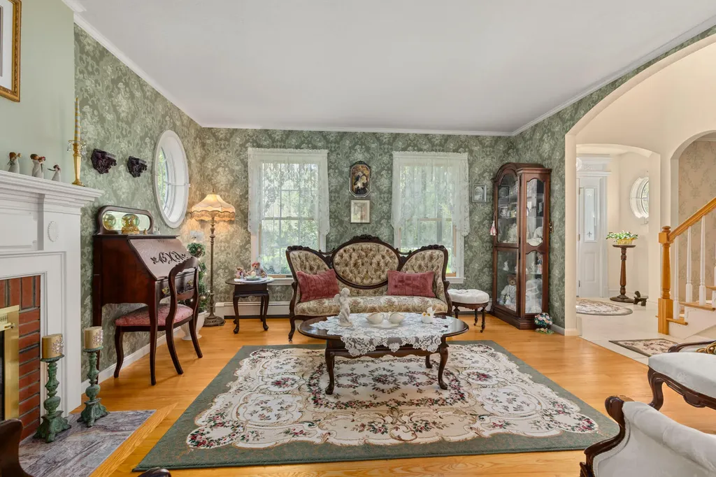 31 Rebecca Road Ogunquit ME 03907