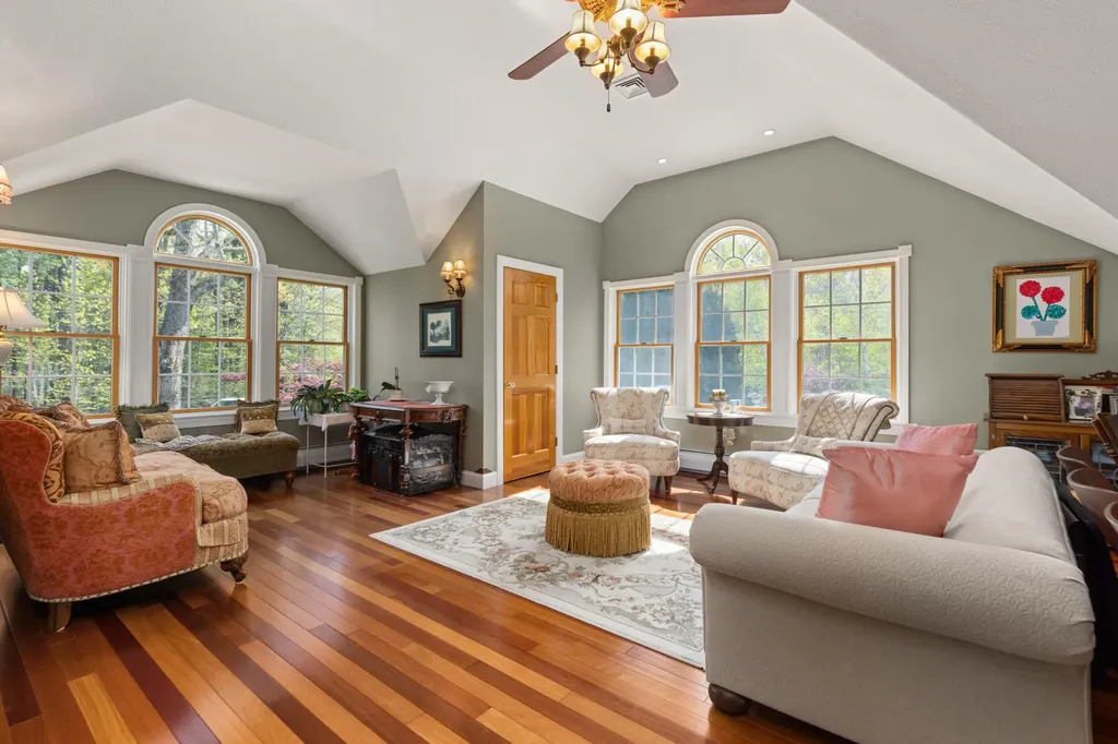 31 Rebecca Road Ogunquit ME 03907
