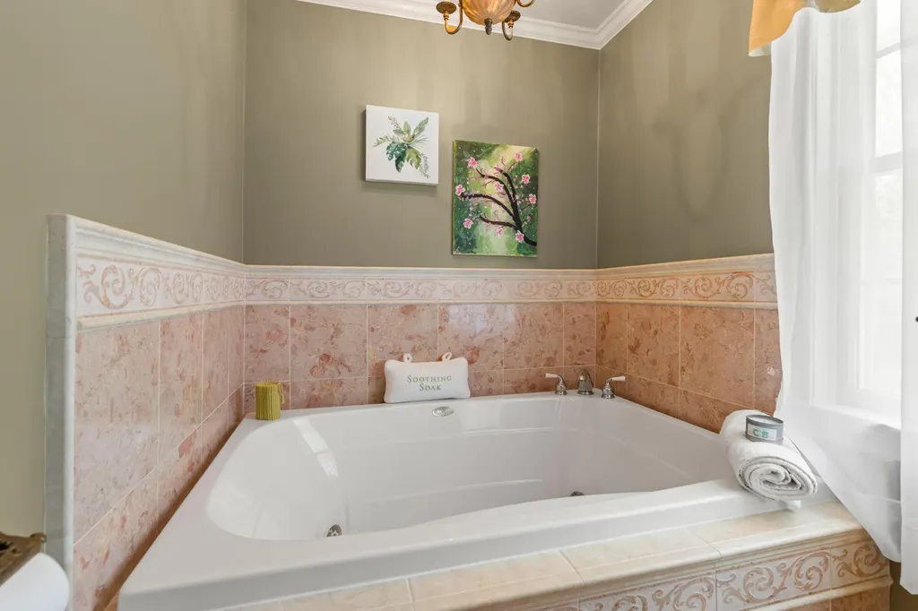31 Rebecca Road Ogunquit ME 03907