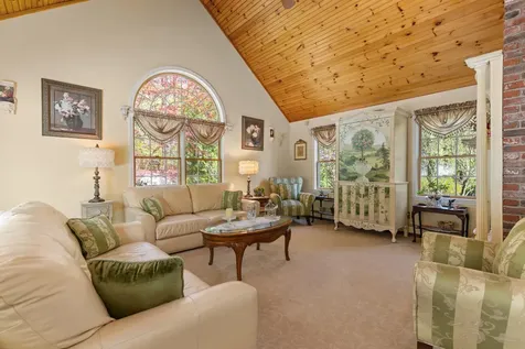 31 Rebecca Road Ogunquit ME 03907