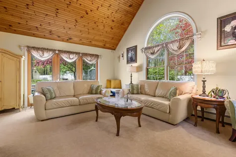 31 Rebecca Road Ogunquit ME 03907