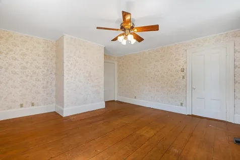 76 N Auburn Road Auburn ME 04210