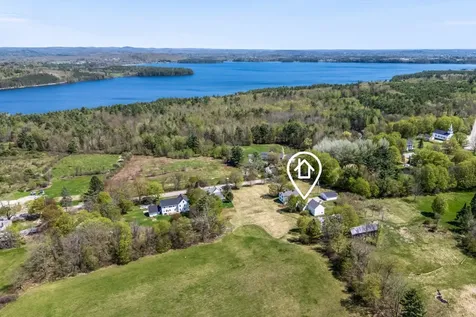 76 N Auburn Road Auburn ME 04210