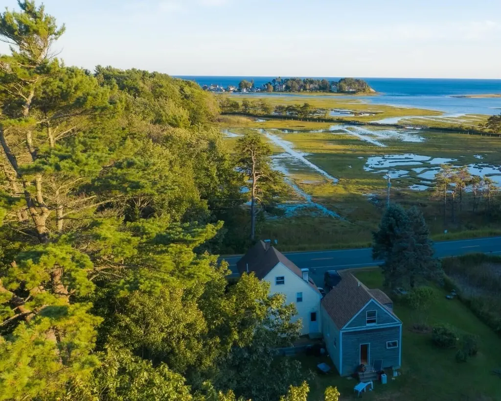 Kennebunk ME, 187 Western Avenue