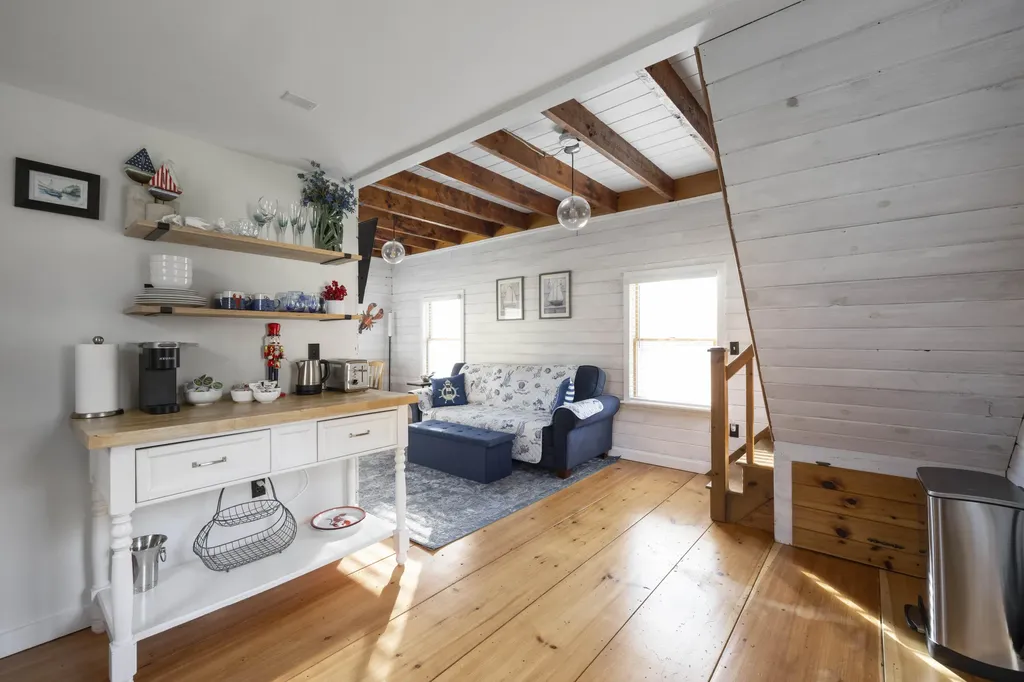 187 Western Avenue Kennebunk ME 04043