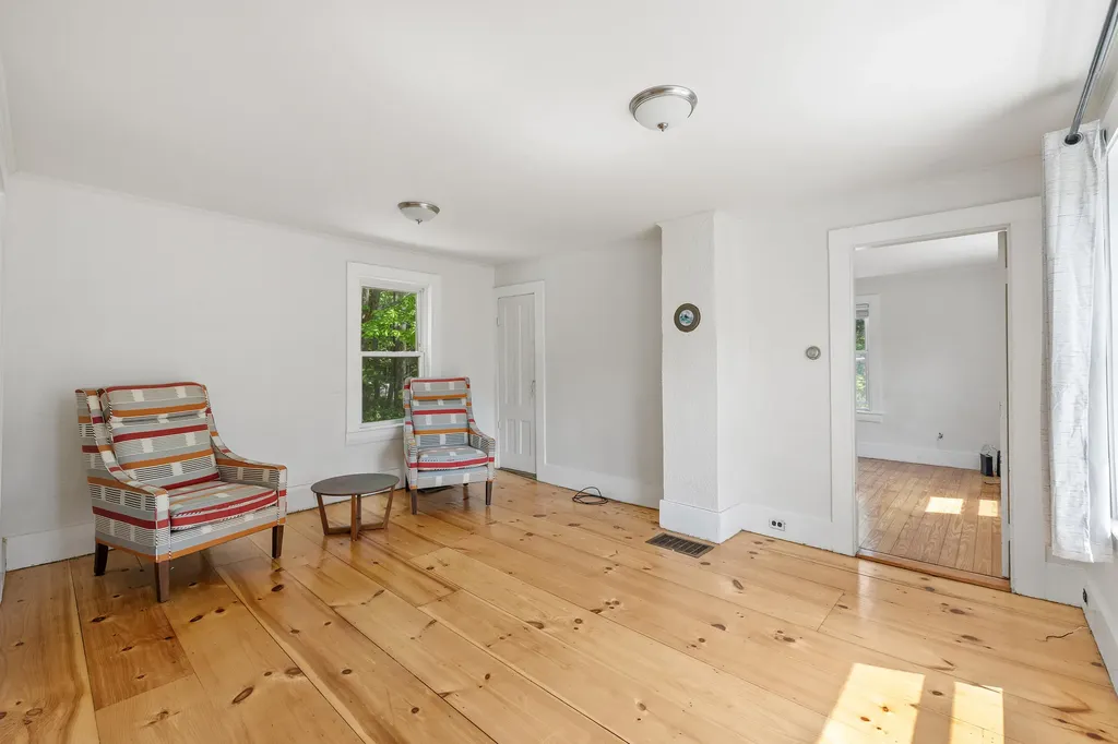 187 Western Avenue Kennebunk ME 04043