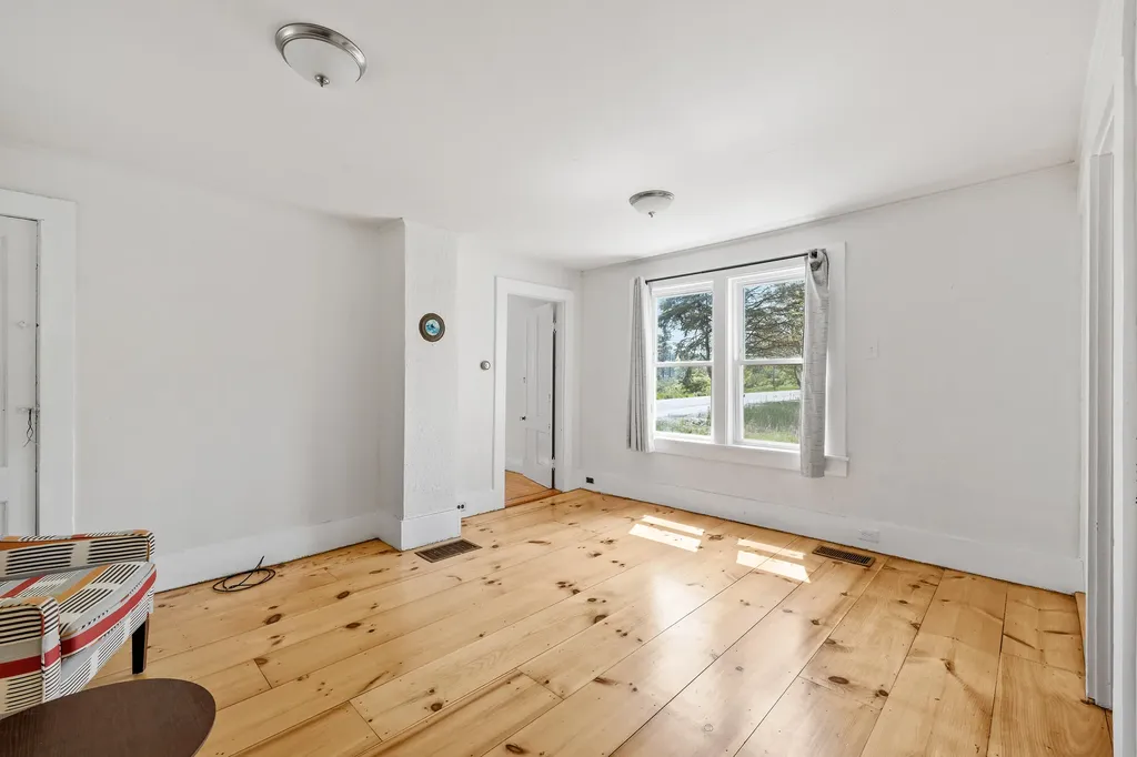 187 Western Avenue Kennebunk ME 04043