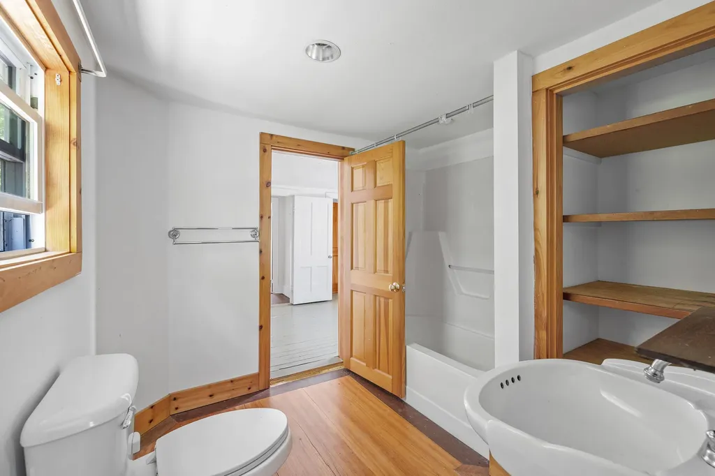 187 Western Avenue Kennebunk ME 04043