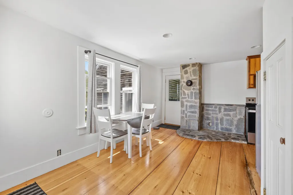 187 Western Avenue Kennebunk ME 04043