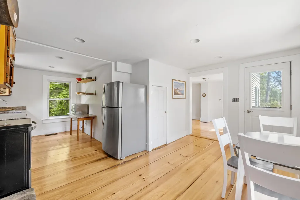 187 Western Avenue Kennebunk ME 04043