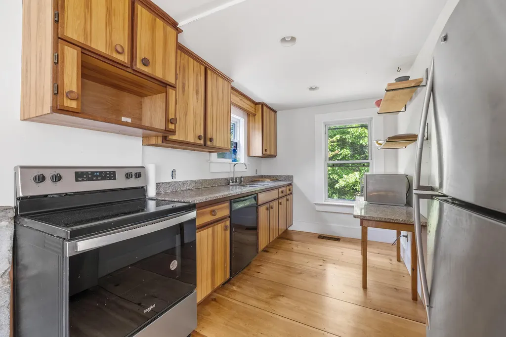 187 Western Avenue Kennebunk ME 04043