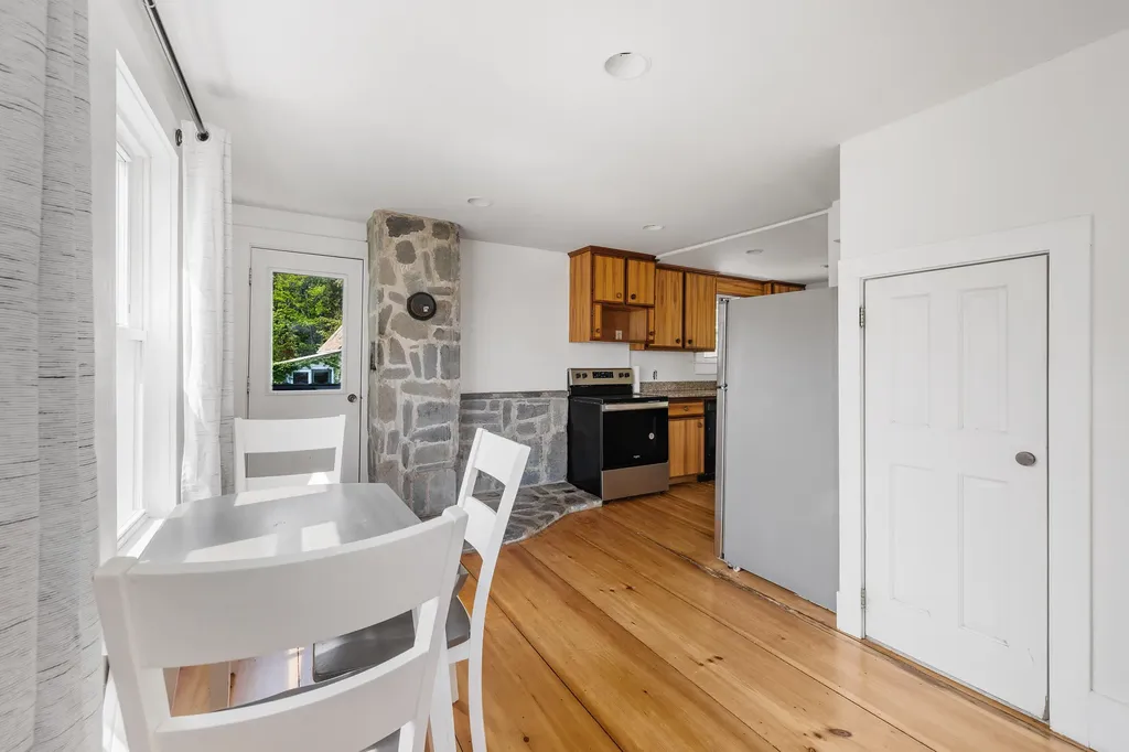 187 Western Avenue Kennebunk ME 04043