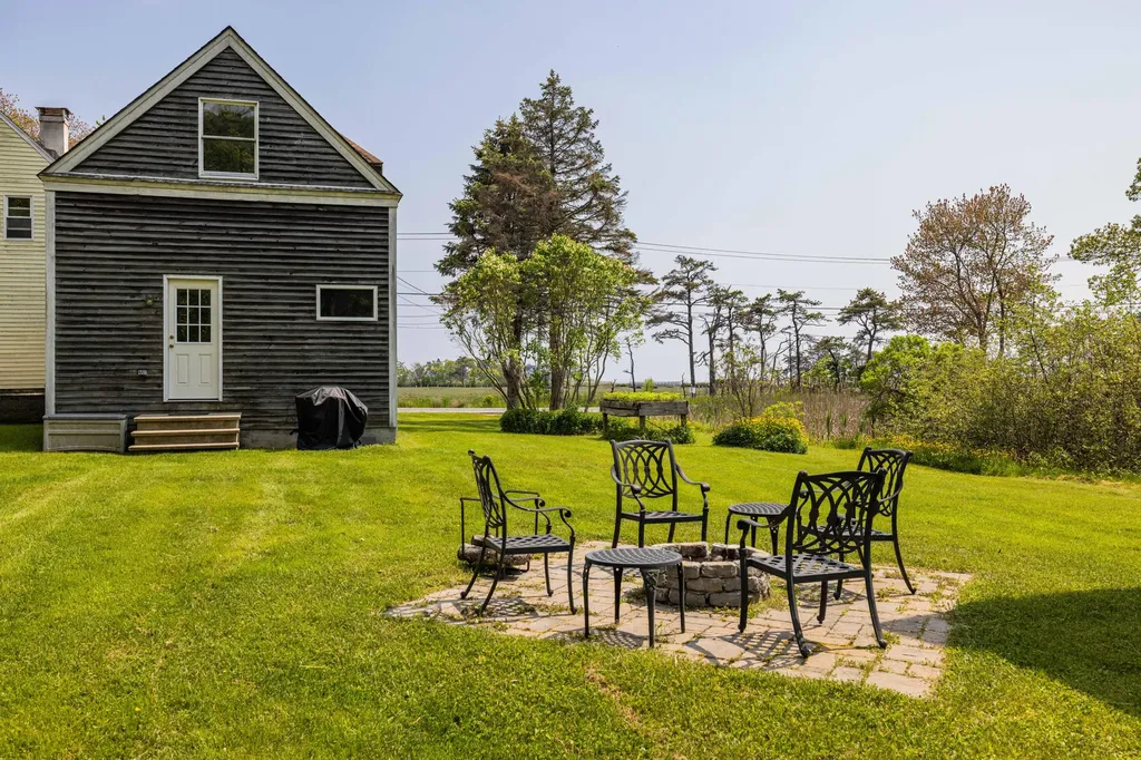 187 Western Avenue Kennebunk ME 04043