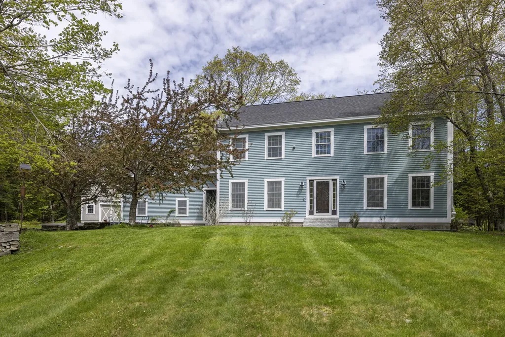 550 Ledge Road North Yarmouth ME 04097