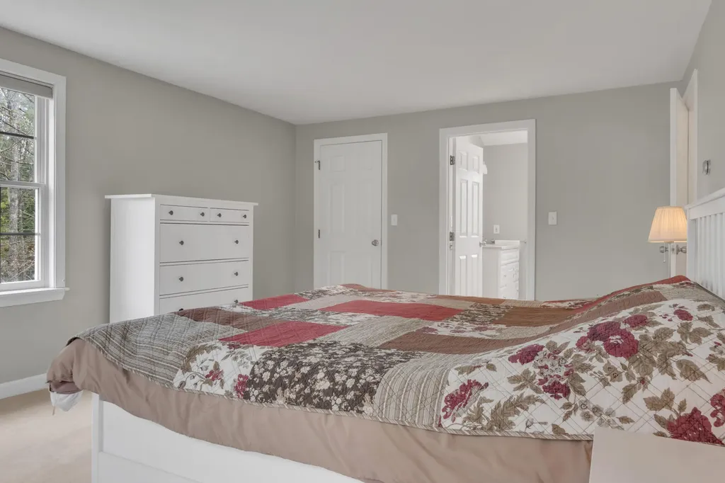 249 Oakwood Drive Yarmouth ME 04096