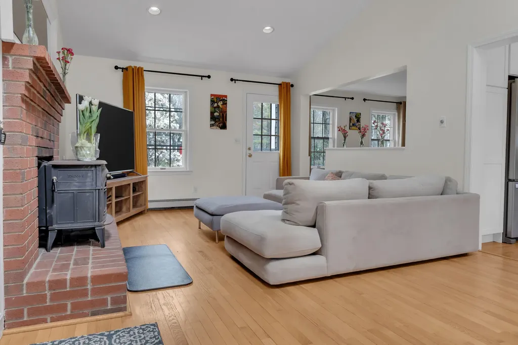 249 Oakwood Drive Yarmouth ME 04096