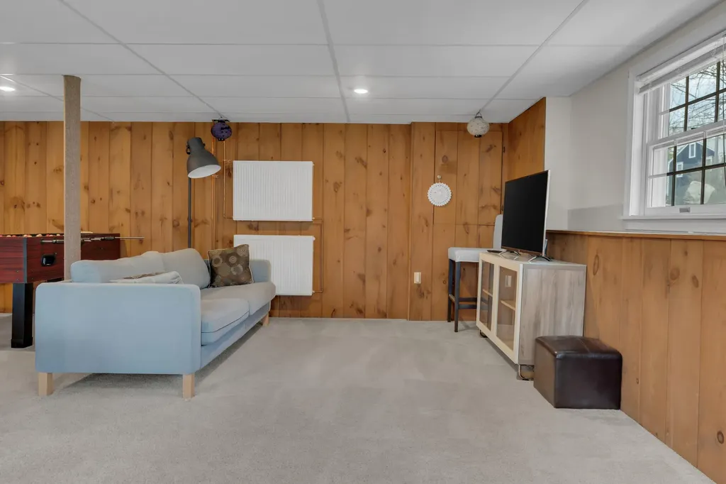 249 Oakwood Drive Yarmouth ME 04096