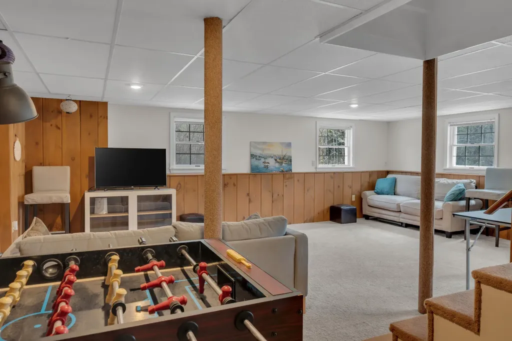 249 Oakwood Drive Yarmouth ME 04096