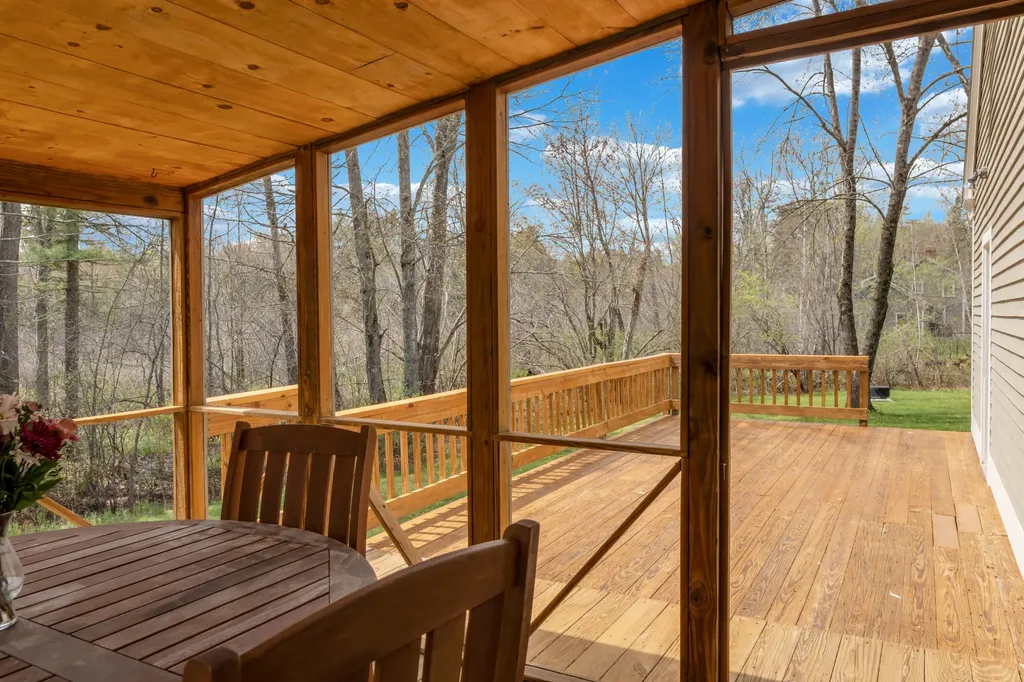 249 Oakwood Drive Yarmouth ME 04096