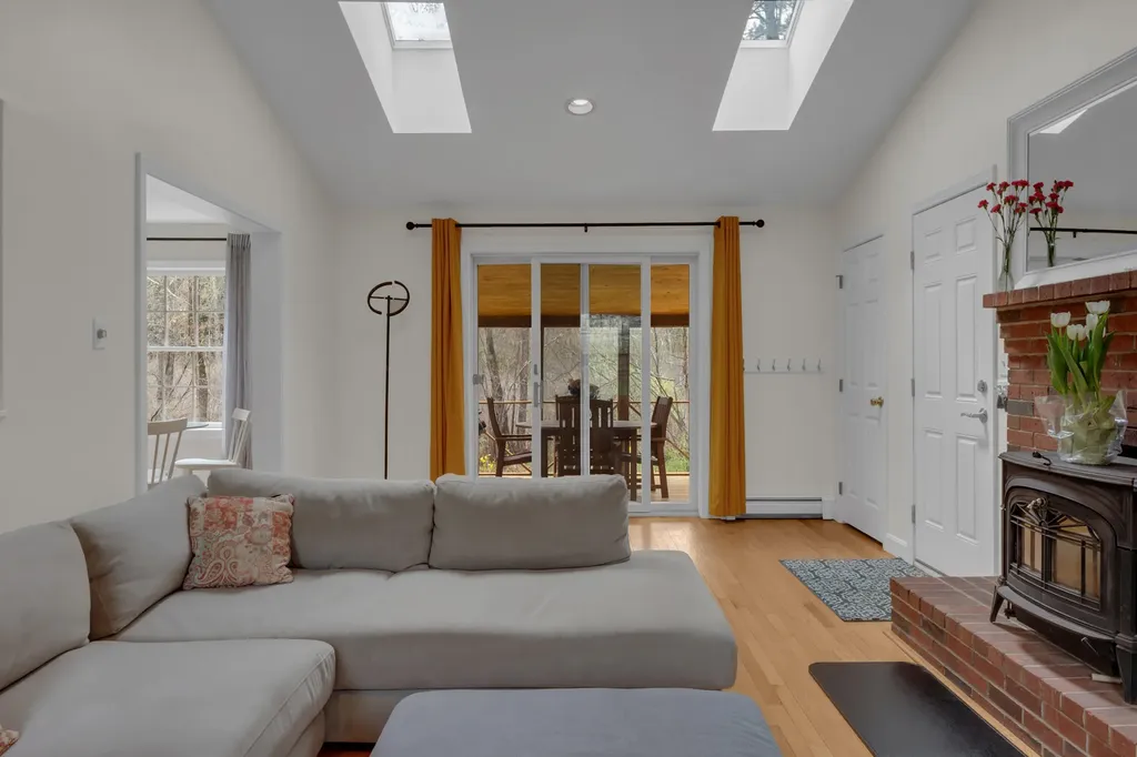 249 Oakwood Drive Yarmouth ME 04096