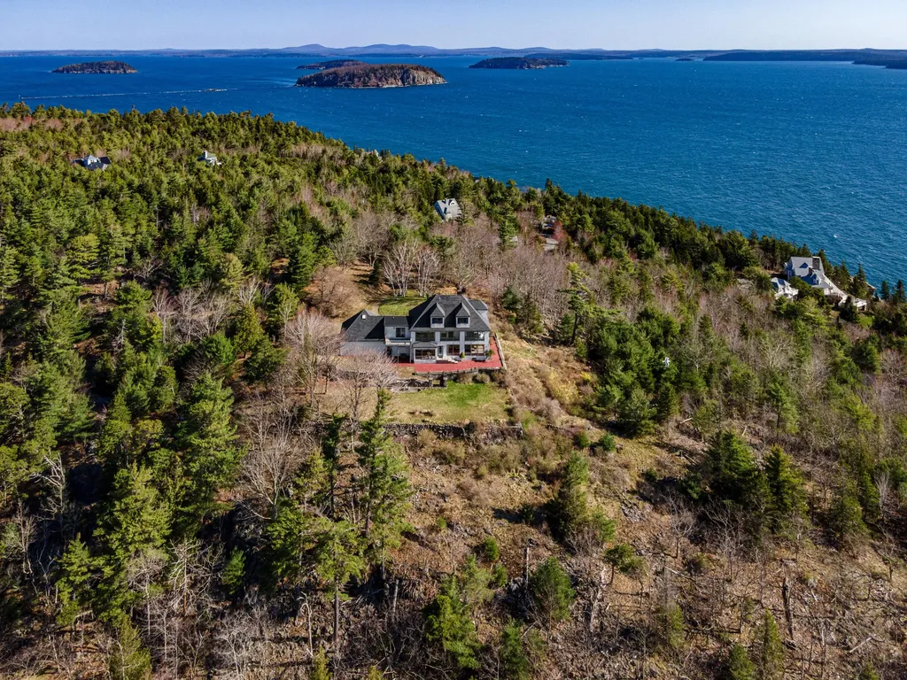 18 Greenway Court Bar Harbor ME 04609