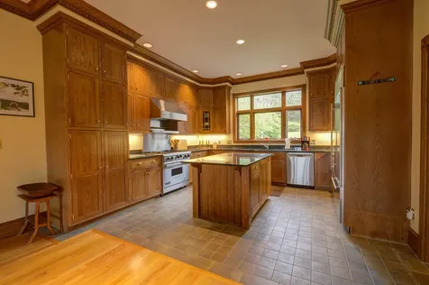 11 Rollinghill Road Casco ME 04015