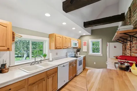 39 Greenville Street Hallowell ME 04347