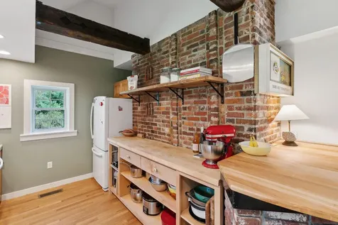 39 Greenville Street Hallowell ME 04347
