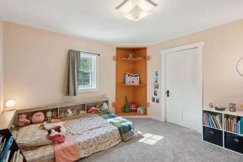 39 Greenville Street Hallowell ME 04347