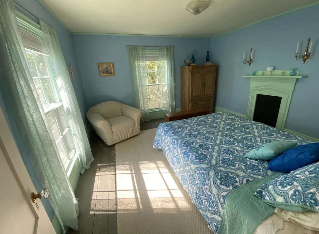 12 Old Route 1 Searsport ME 04974
