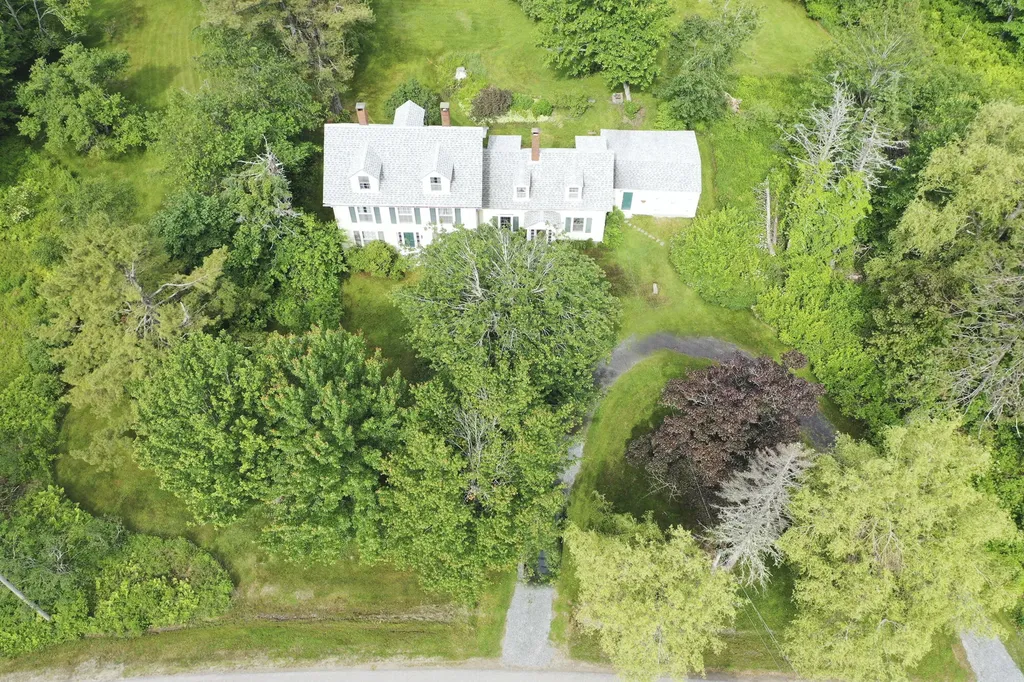 12 Old Route 1 Searsport ME 04974