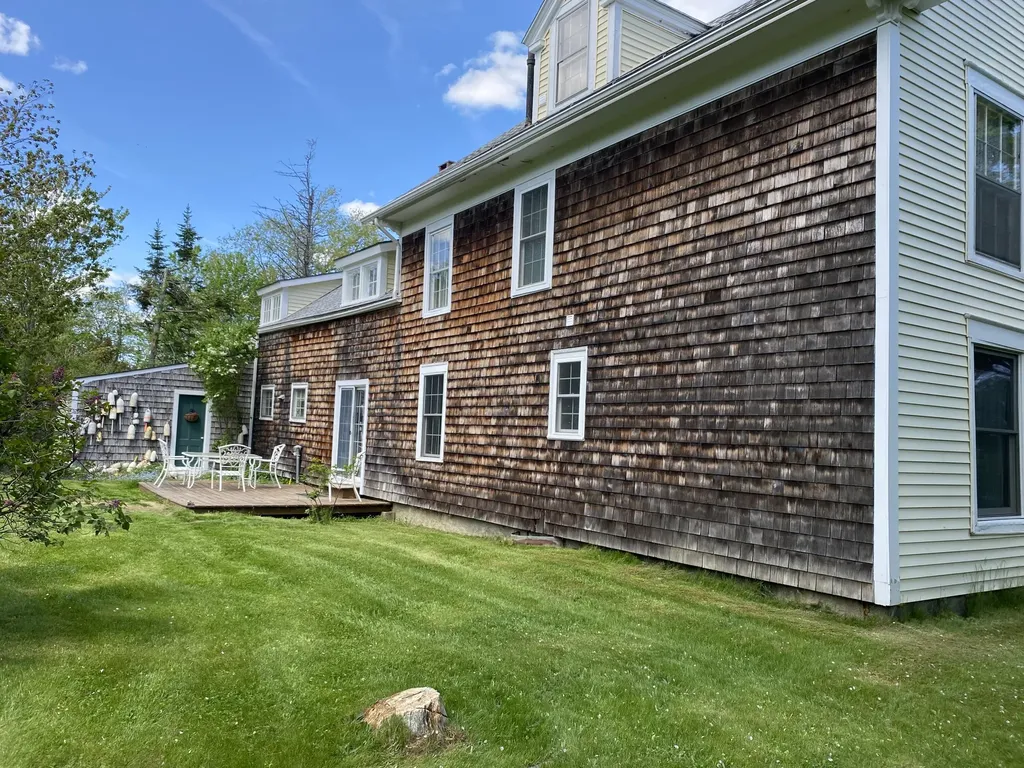 12 Old Route 1 Searsport ME 04974