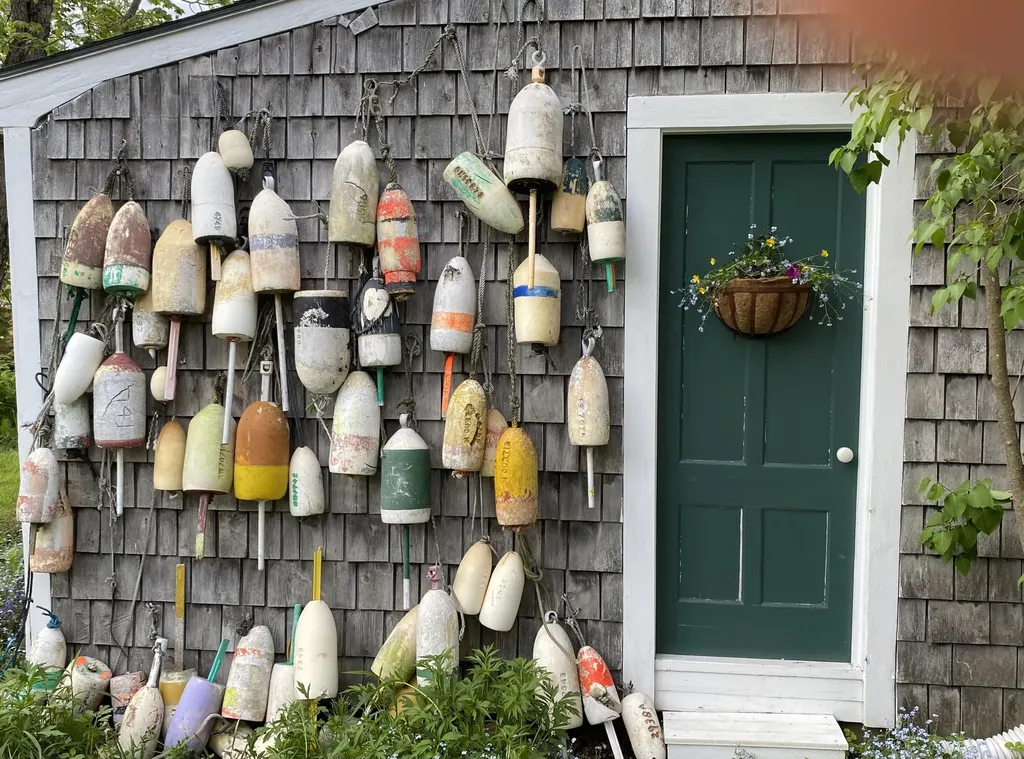 12 Old Route 1 Searsport ME 04974