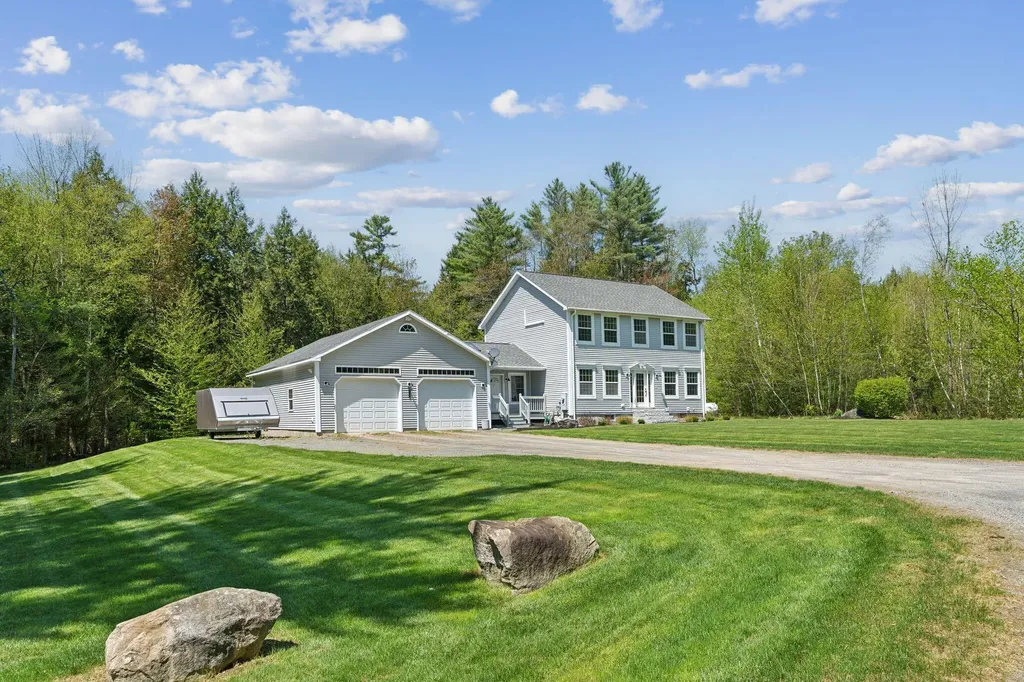 10 Carlson Drive Manchester ME 04351