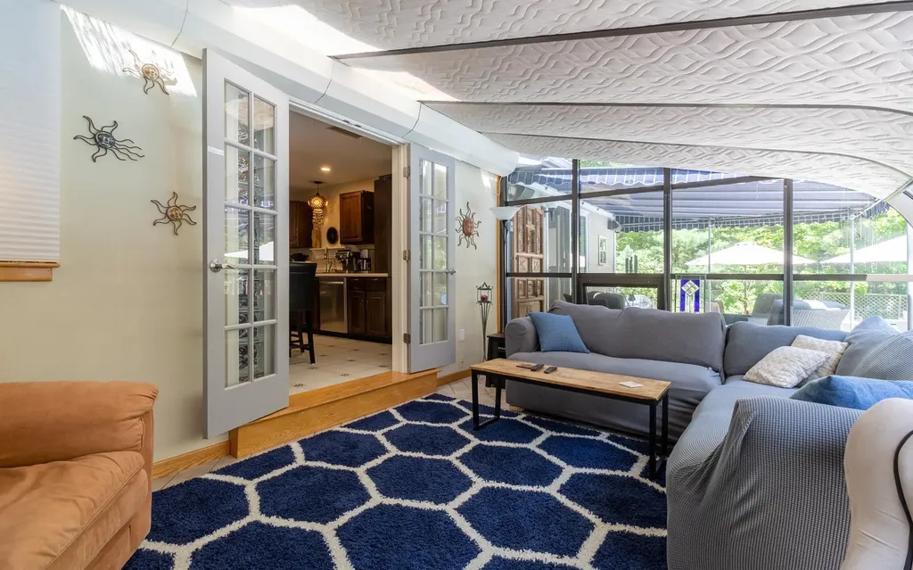 19 Brookside Drive Falmouth ME 04105