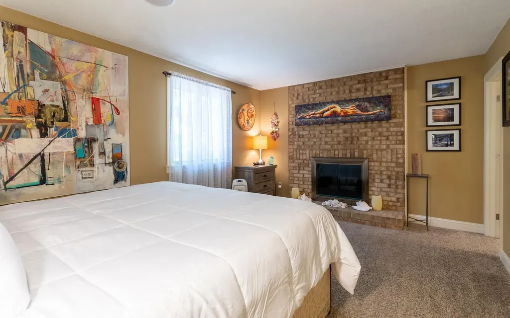 19 Brookside Drive Falmouth ME 04105