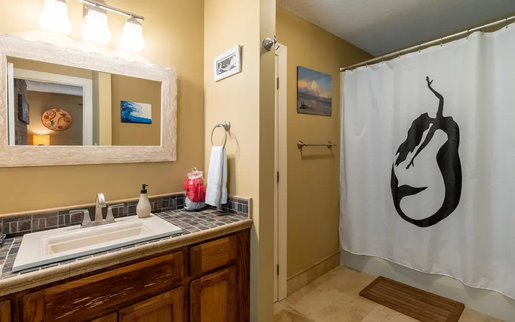 19 Brookside Drive Falmouth ME 04105