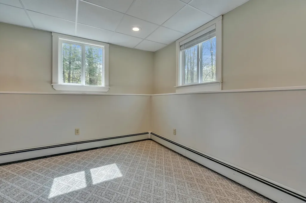 33 Lawrence Road Gray ME 04039