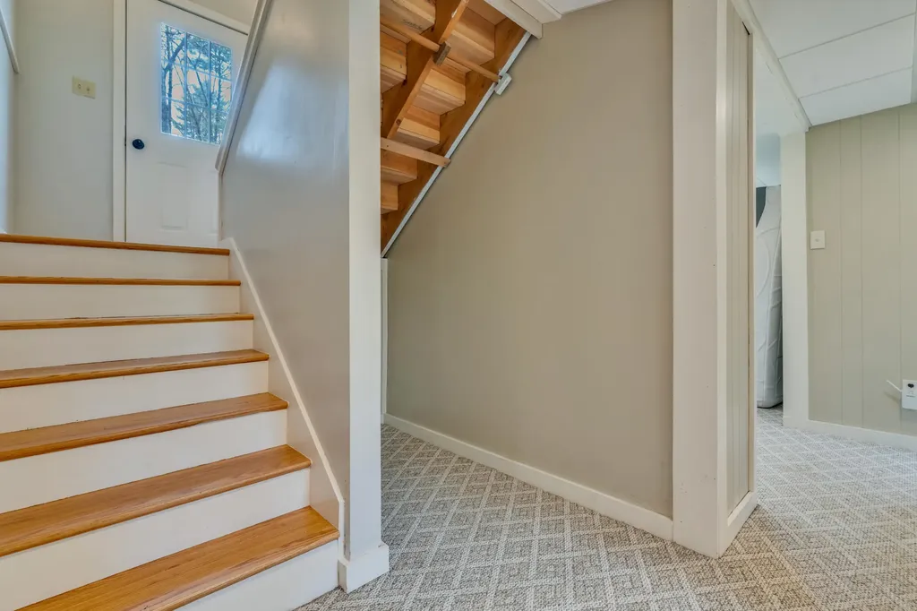 33 Lawrence Road Gray ME 04039