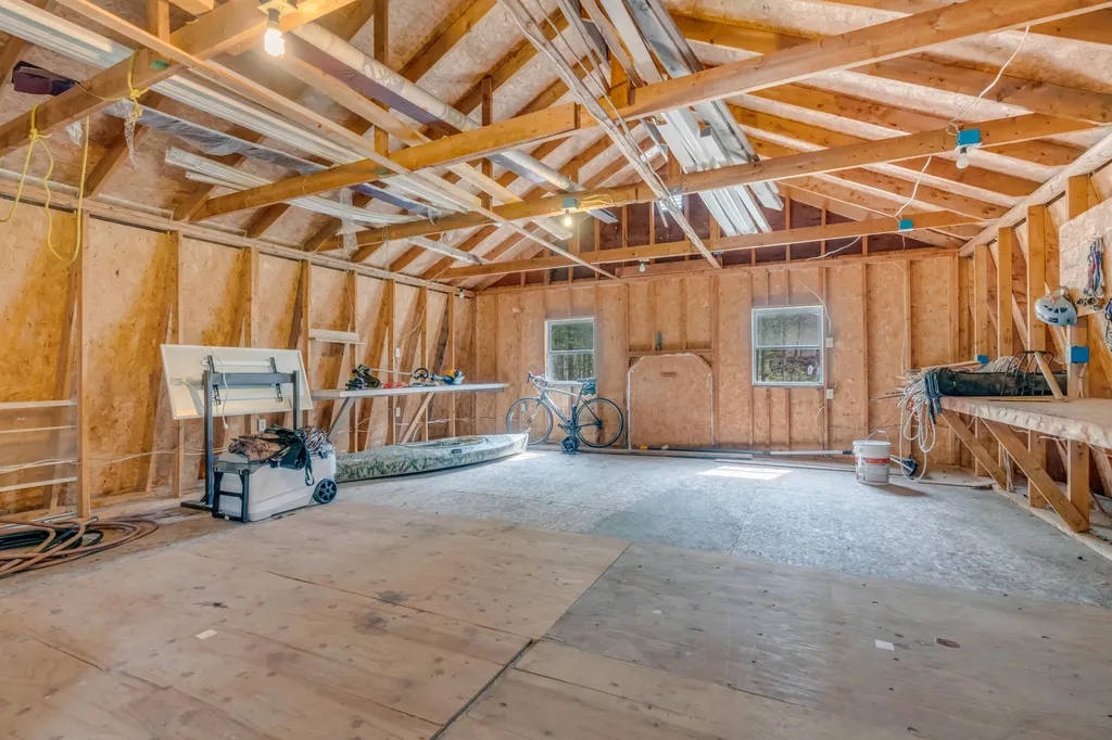 33 Lawrence Road Gray ME 04039