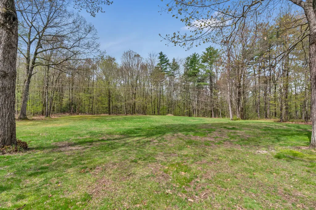 33 Lawrence Road Gray ME 04039
