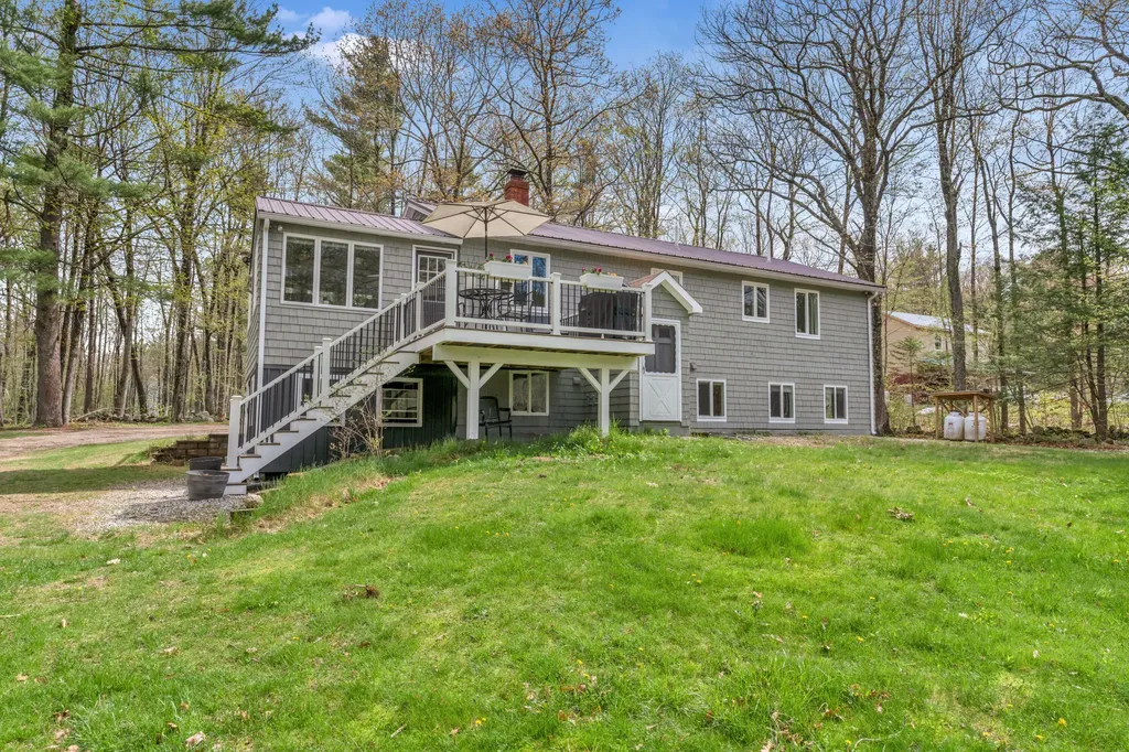 33 Lawrence Road Gray ME 04039
