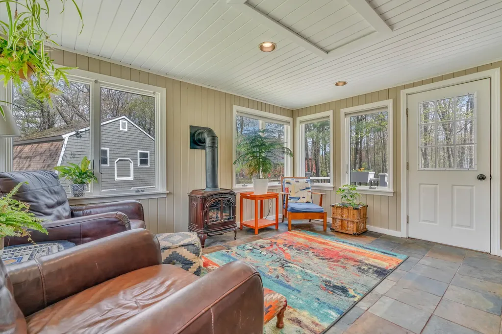 33 Lawrence Road Gray ME 04039