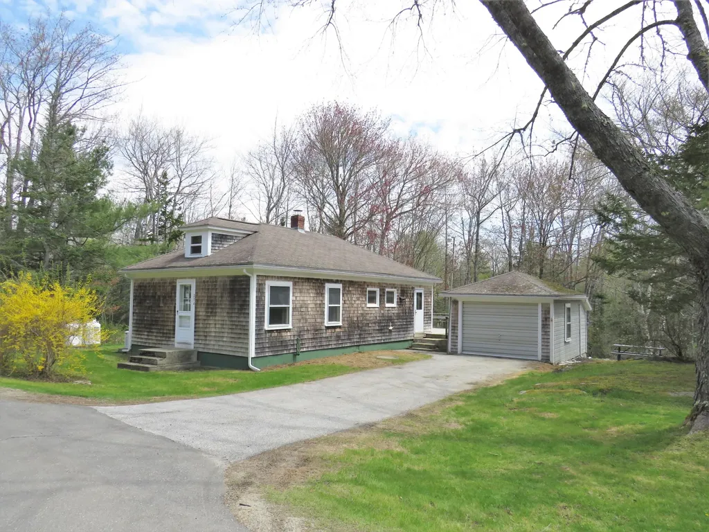 204 Clark Island Road Saint George ME 04859