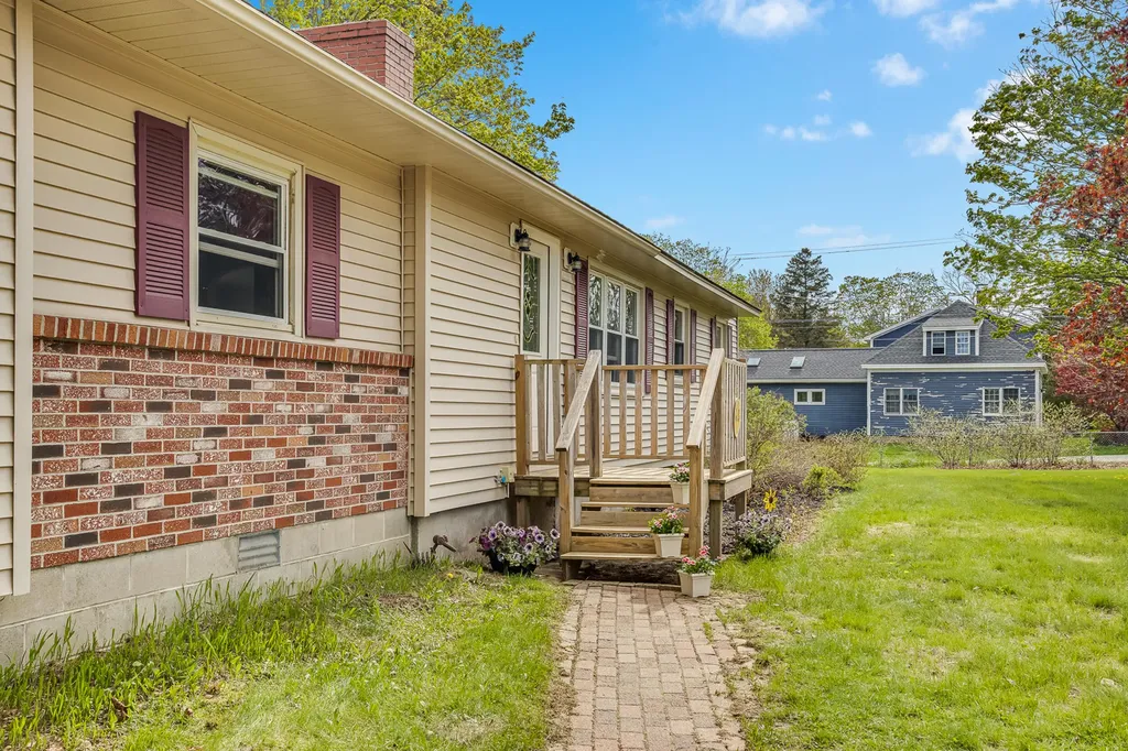 54 Agamenticus Road South Berwick ME 03908