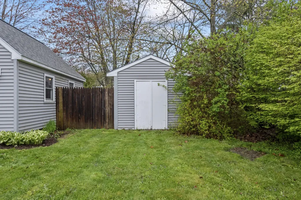 292 Hill Street Biddeford ME 04005