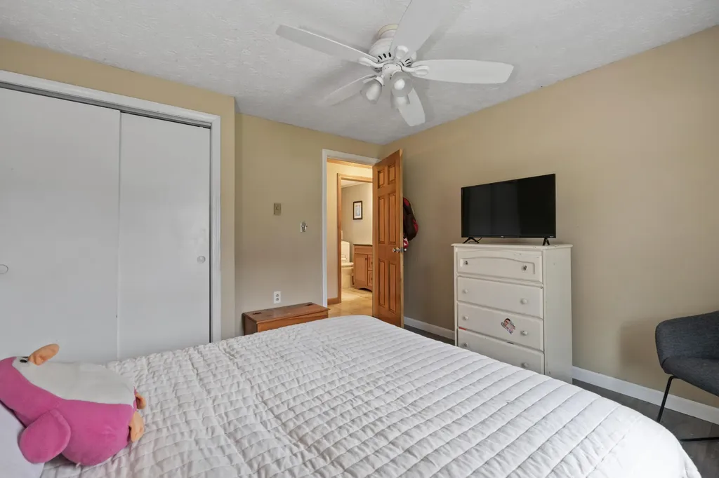 292 Hill Street Biddeford ME 04005