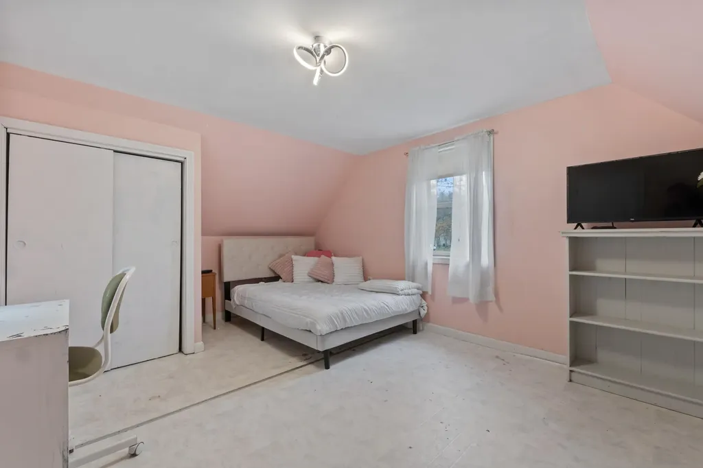 292 Hill Street Biddeford ME 04005