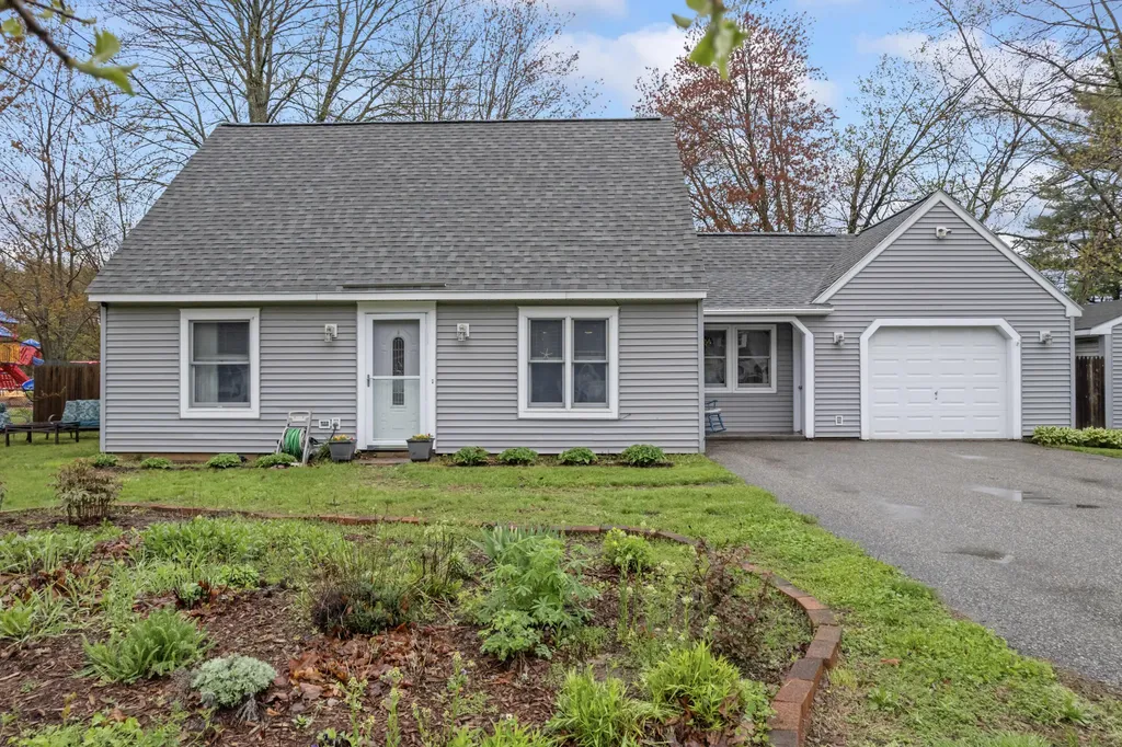 292 Hill Street Biddeford ME 04005